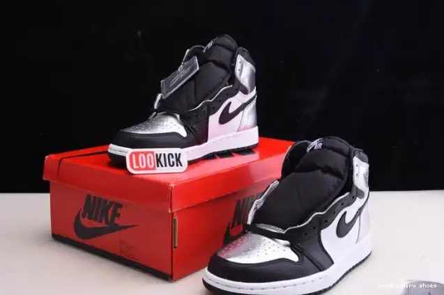 Rep OG JORDAN 1 CD0461-001 TOE AIR HIGH SILVER WMNS 0506
